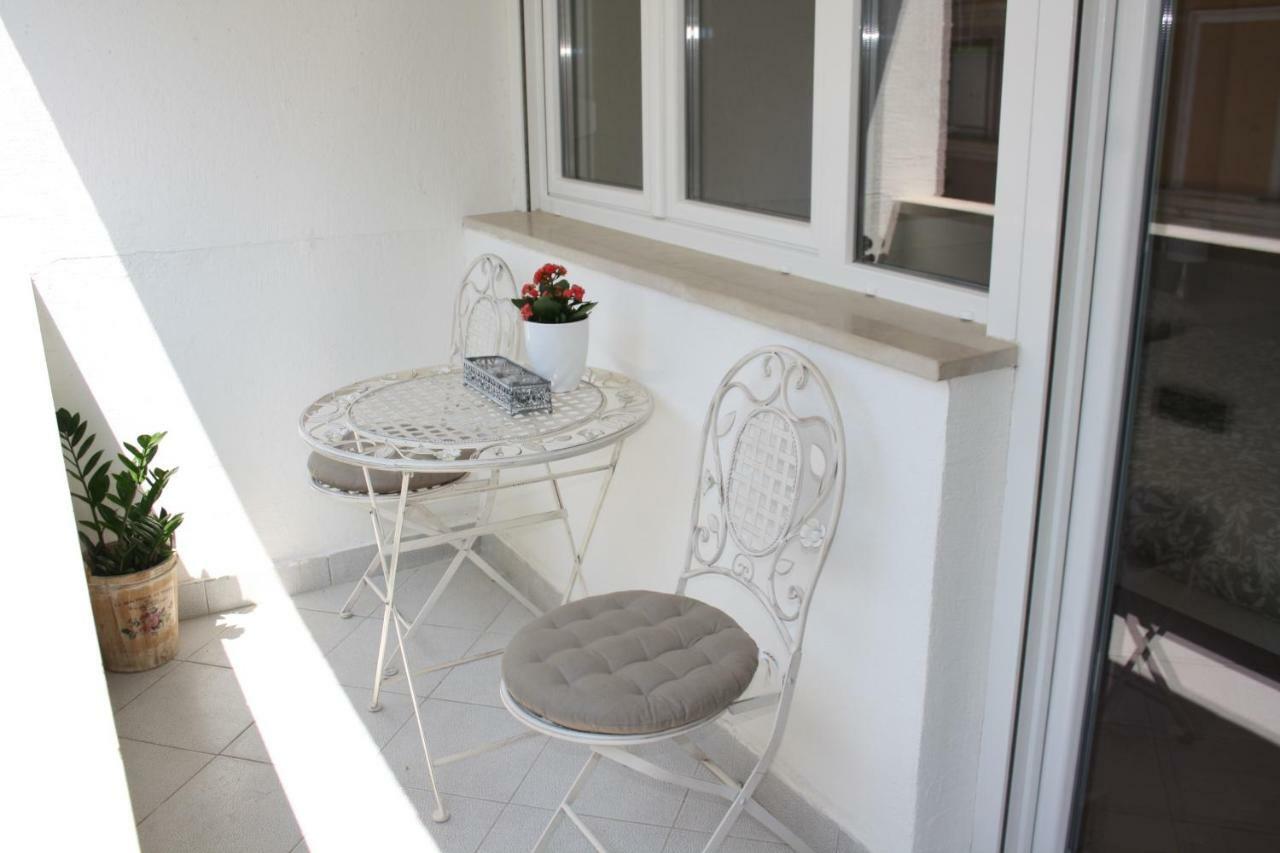Apartment Providenca Zadar Exteriör bild